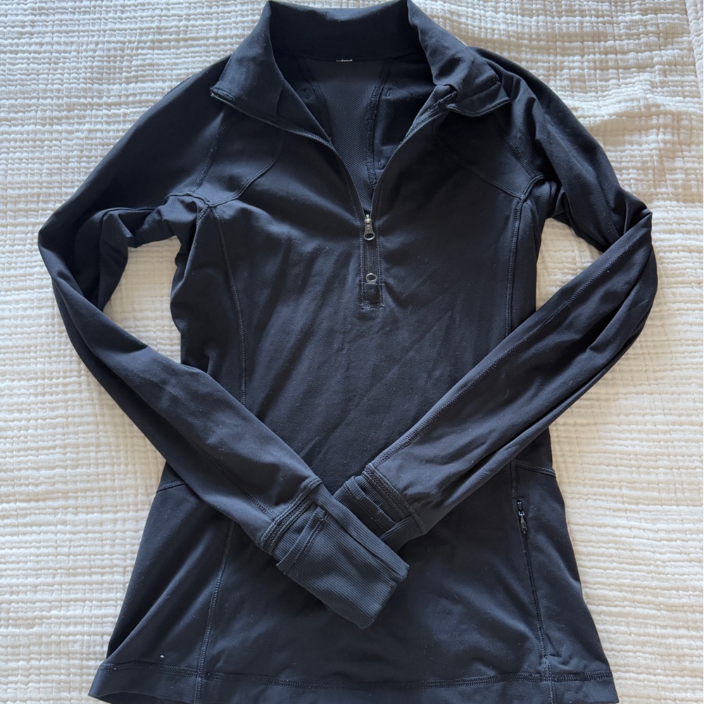 Lululemon top